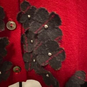 Noviello Bloom Suits Red Cardigan with Grey Cut-out Floral Accents